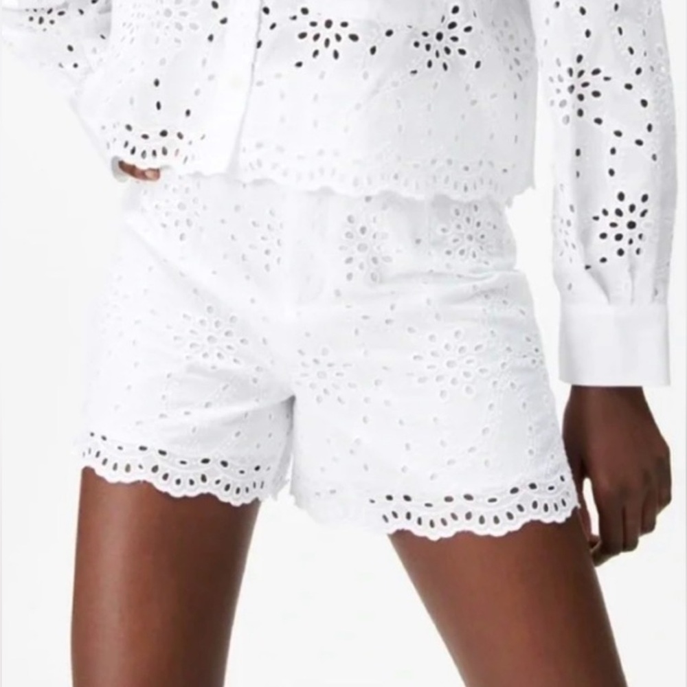 NWOT Zara White Eyelet Embroidered High Waist Shorts